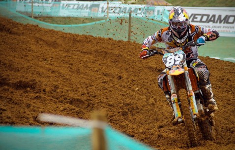 世界杯淘汰赛-厄瓜多尔强化中场调度，世预赛细节战术成破局焦点